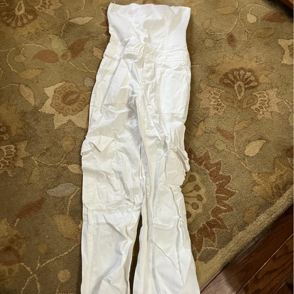 Zara sleeveless White Cargo style jumpsuit